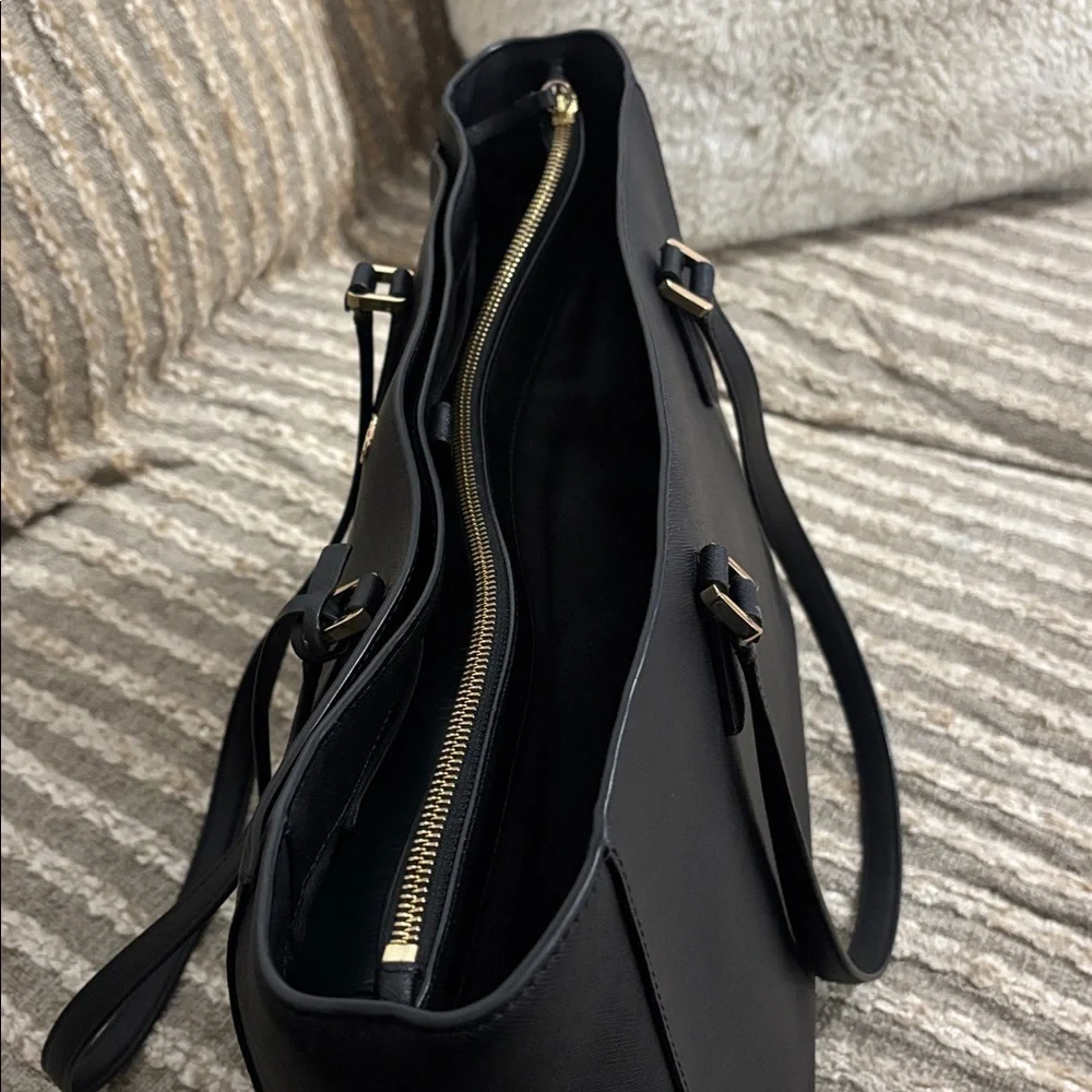 Tory Burch Large Robinson Black Leather Tote Shoulder‎ Bag